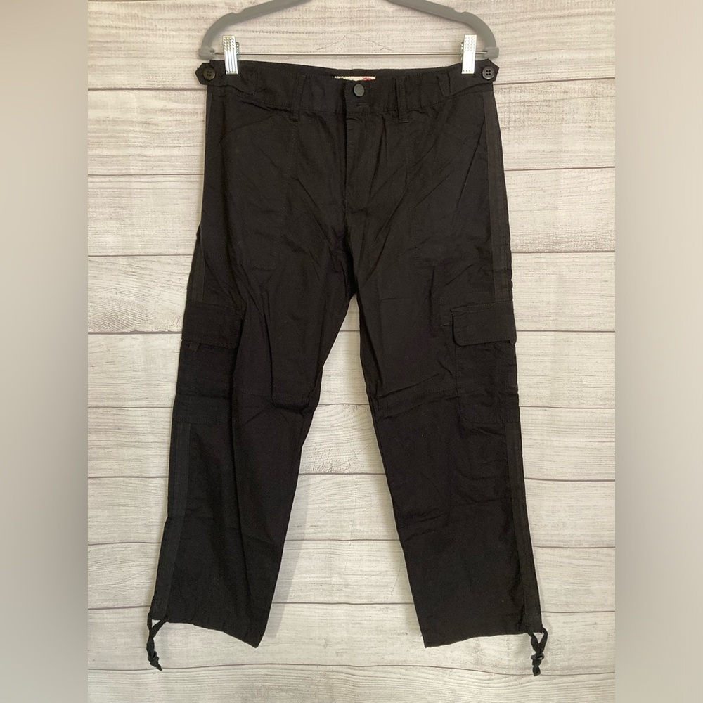 Blossom & Clover | NWT Ladies Cargo Ankle Pants - Picture 2 of 9